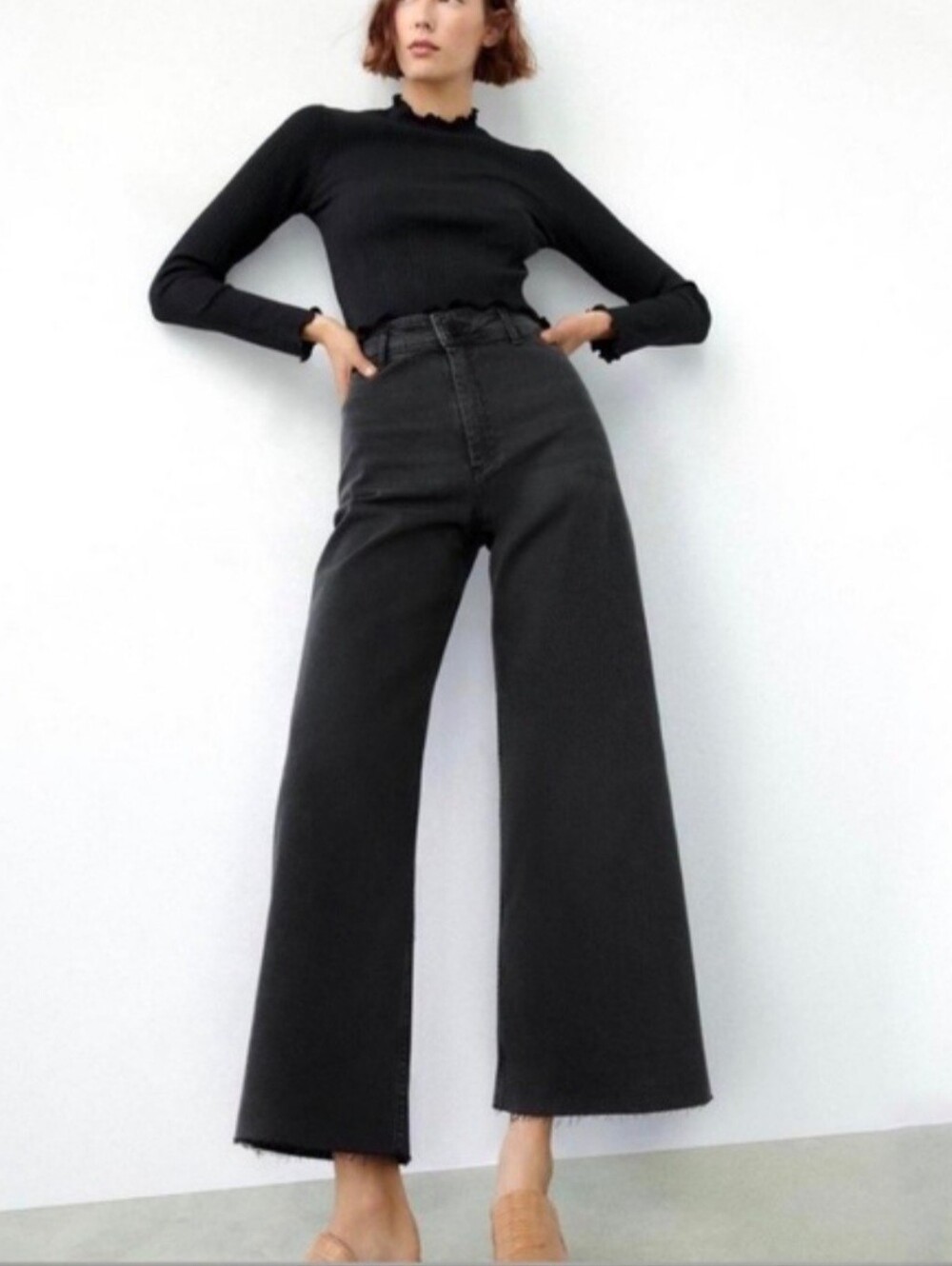 Zara Black High-Waist Wide-Leg Jeans